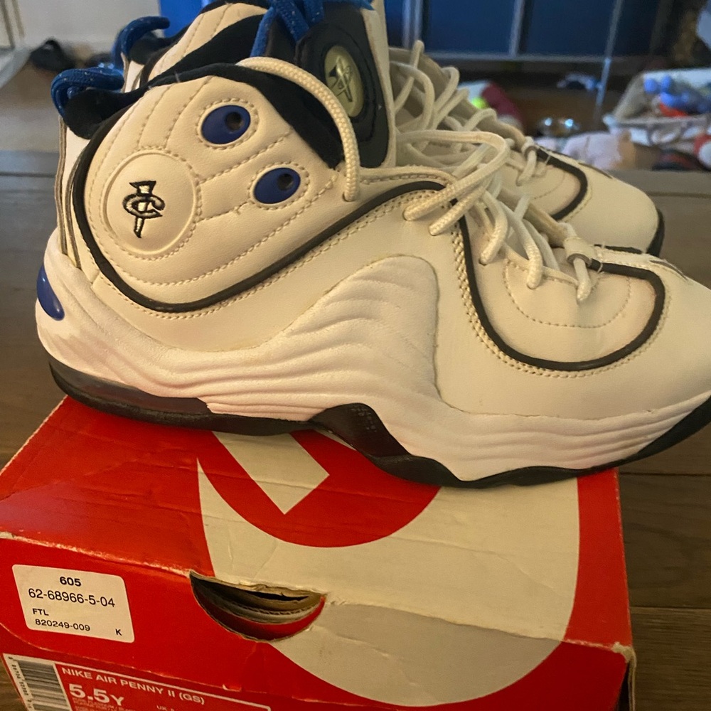 Nike Black and Blue Athletic Shoes air pennys